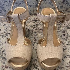 Antonio Melani wedges